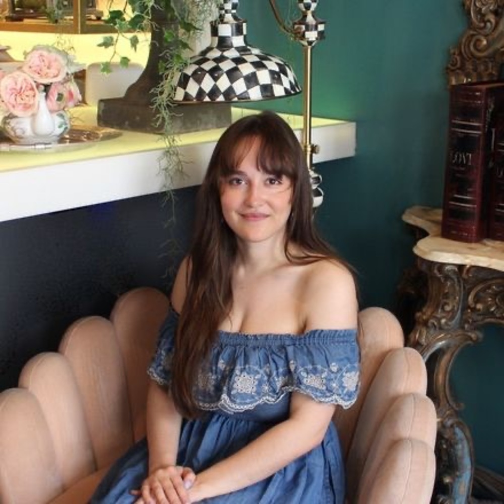 Meet your Posher, Leani